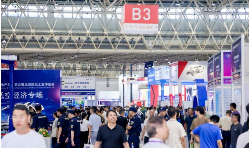 工業(yè)機器人“全家桶”來了：從搬運到打磨，2025武漢自動化展到底有多卷？